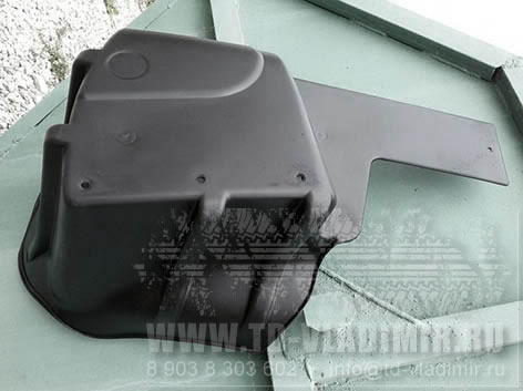 верхние подкрылки капота Freightliner Century 2004