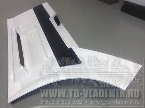 обтекатель подножка Volvo VNL630, VNL670, VNL780